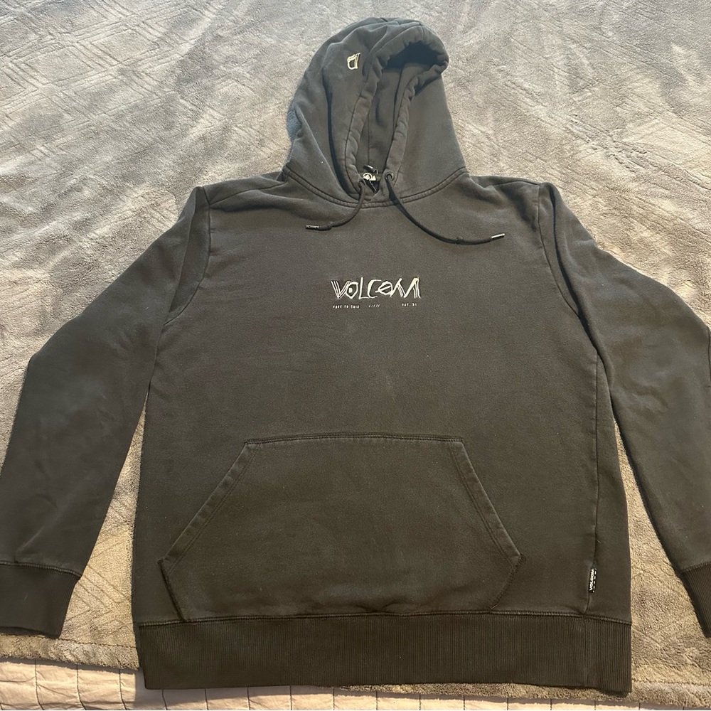 Large Men’s Volcom Sweatshirt